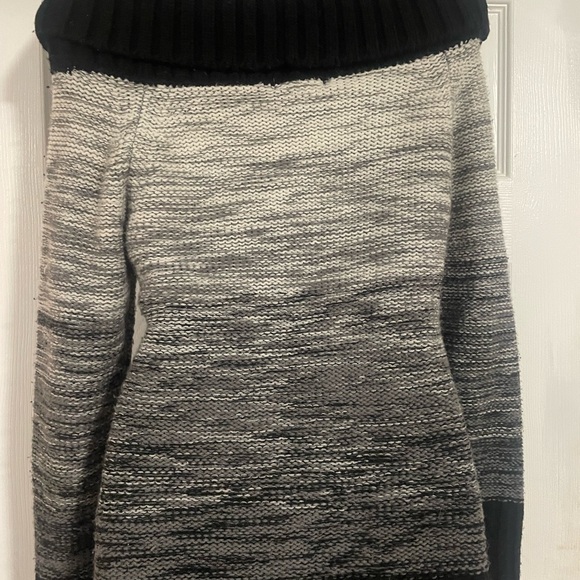 Alison Sheri striped off shoulder cowl neck sweater size S - Picture 4 of 4